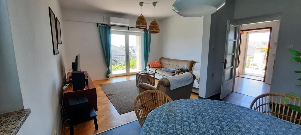Abakus Apartment *
